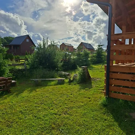 Caloroczny Nad Jeziorem Radunskim Borzestowska Huta